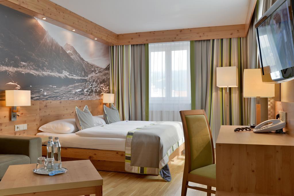Hotel Goldener Adler Wattens Chambre photo
