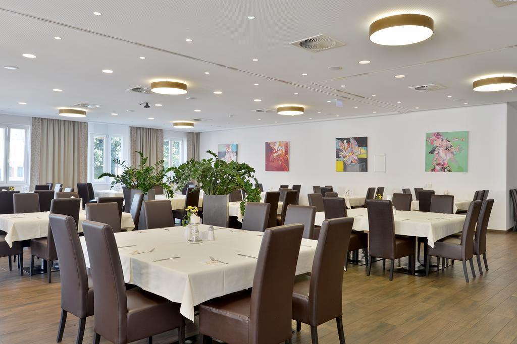 Hotel Goldener Adler Wattens Extérieur photo