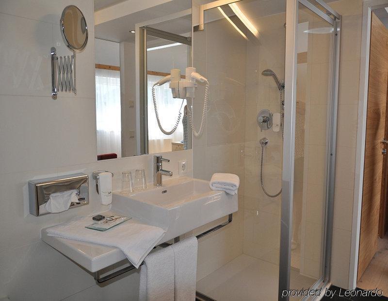 Hotel Goldener Adler Wattens Chambre photo