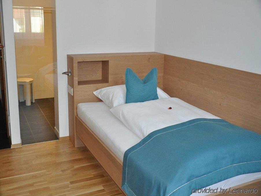 Hotel Goldener Adler Wattens Chambre photo